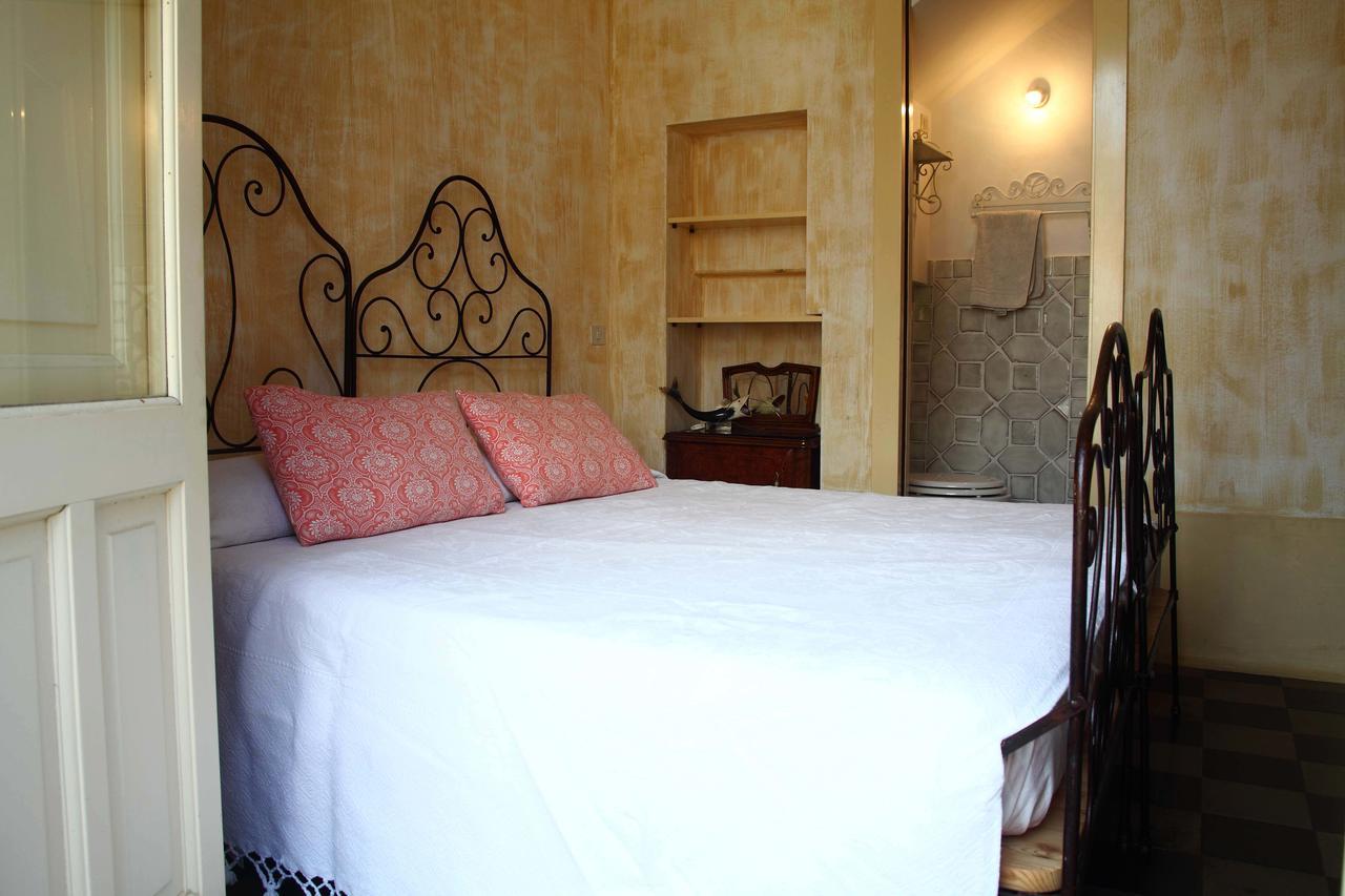 Il Fico Bed And Breakfast Santa Teresa Di Riva Exterior foto